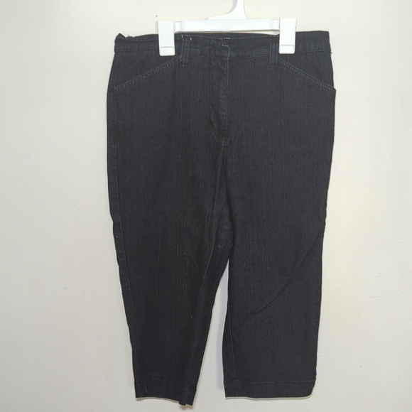 White Stag Denim Capris Dark Wash with Stretch Women's Size 10 - Picture 1 of 5